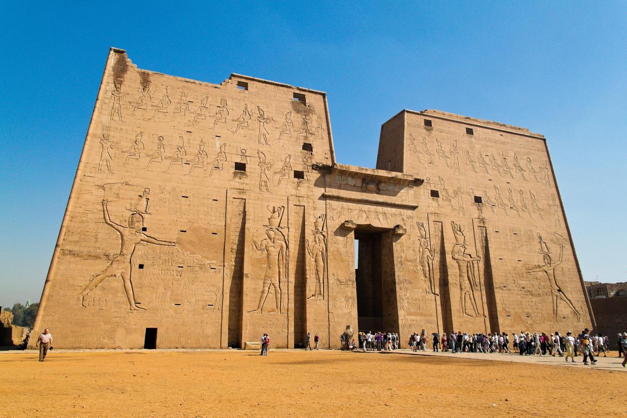 Moevenpick Royal Lily Nile Cruise, Every Monday Four Nights From Luxor, Every Friday Three Nights From Aswan - Including Excursions & Sightseeing Buitenkant foto