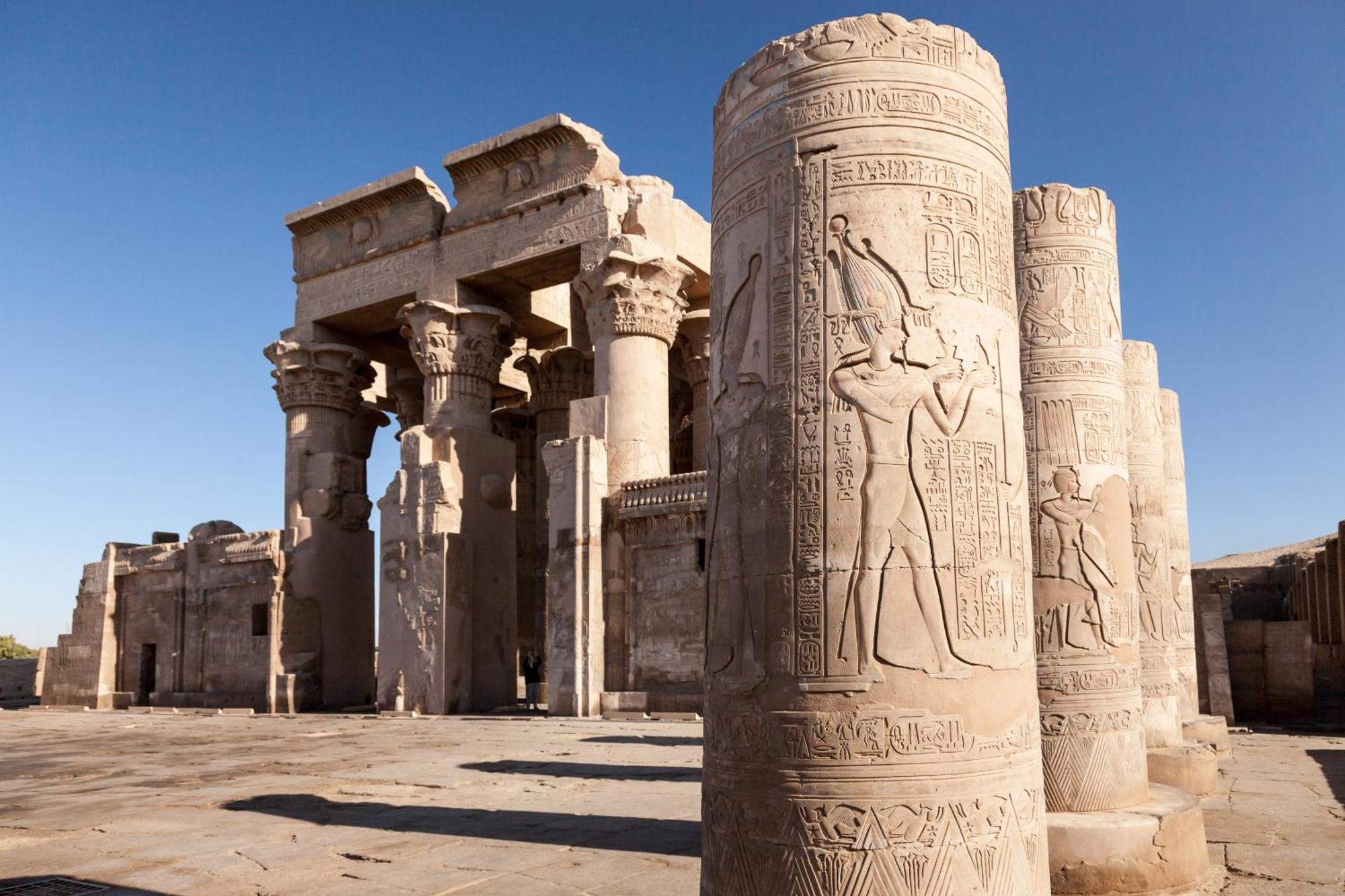Moevenpick Royal Lily Nile Cruise, Every Monday Four Nights From Luxor, Every Friday Three Nights From Aswan - Including Excursions & Sightseeing Buitenkant foto