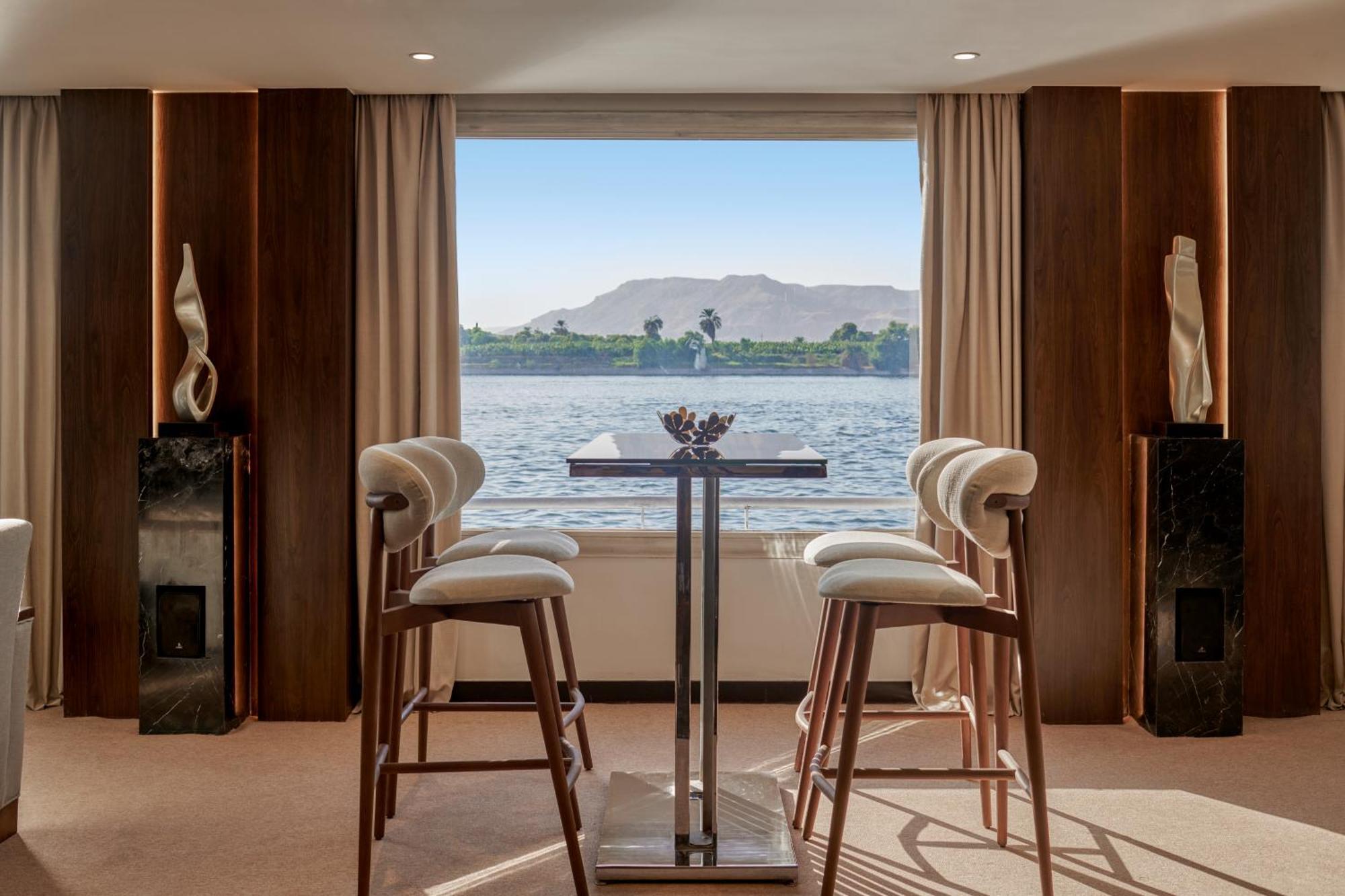 Moevenpick Royal Lily Nile Cruise, Every Monday Four Nights From Luxor, Every Friday Three Nights From Aswan - Including Excursions & Sightseeing Buitenkant foto